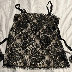 The Limited lace top. Black lace, gold underlay size small